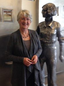 Fiona with the Jean Batten statue at Rotorua airport. Photo credit: Jill Nicholas.